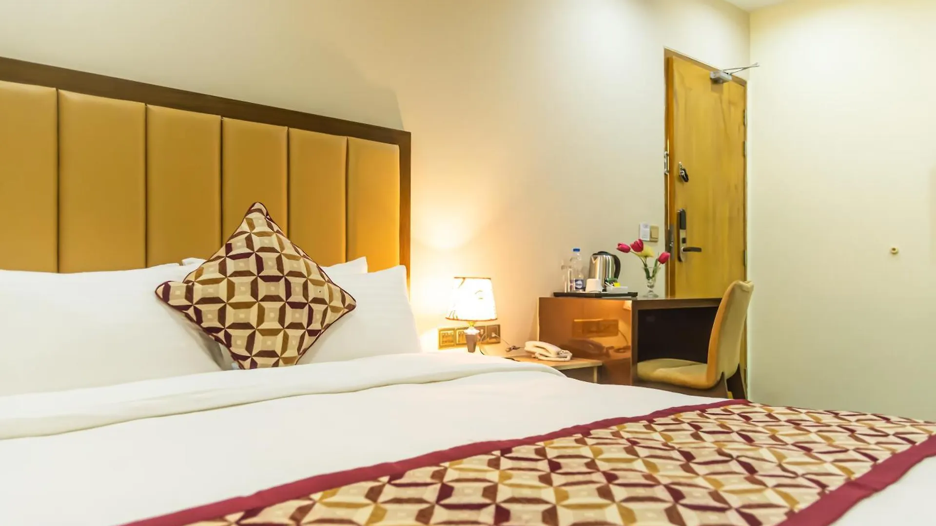 Hotel Royal Inn Dhaka
